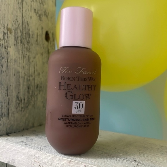 Born This Way Healthy Glow SPF 30 Skin Tint Foundation cocoa - Picture 1 of 1